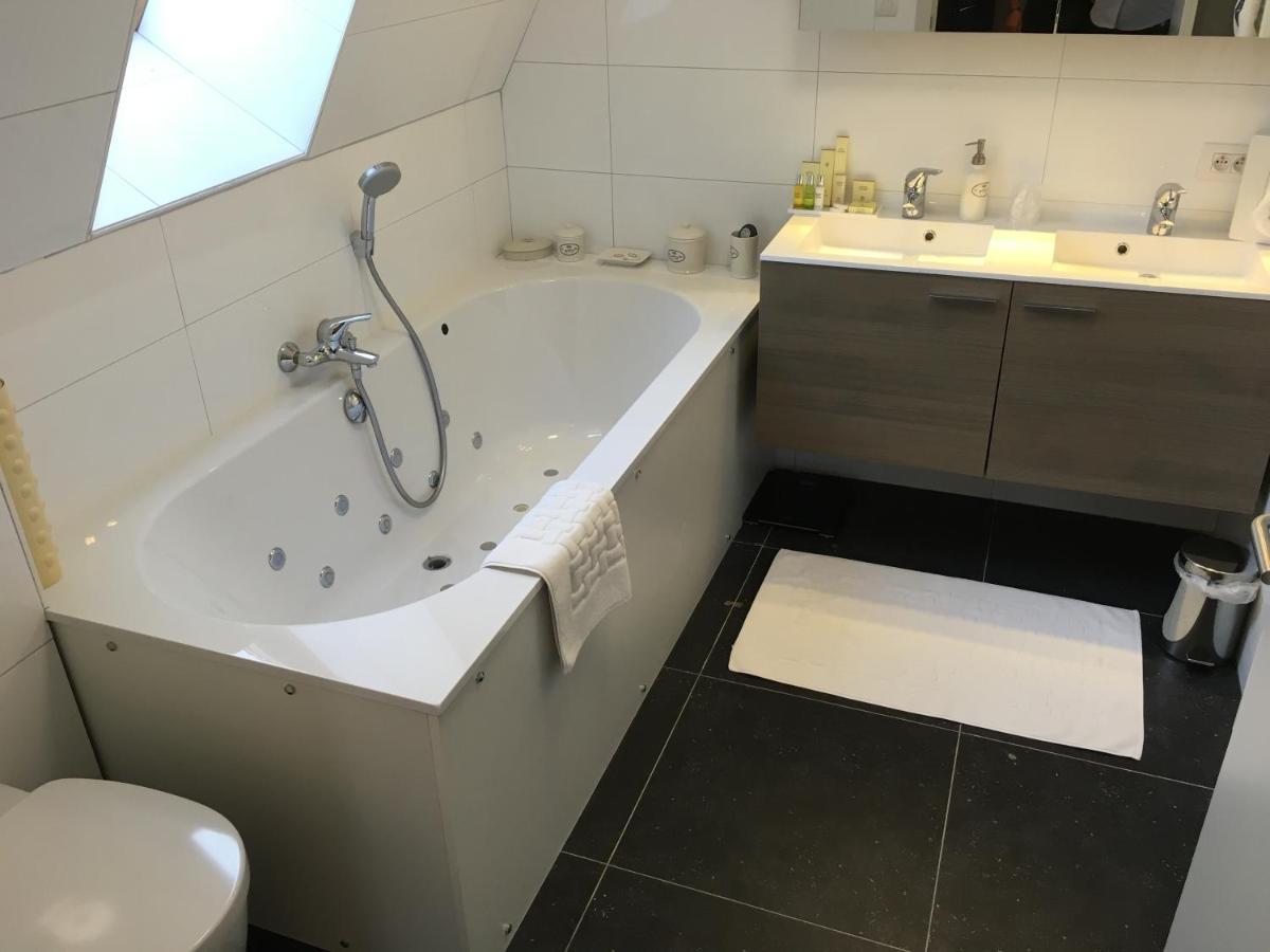 Hotel La Chaumiere Asse Luaran gambar