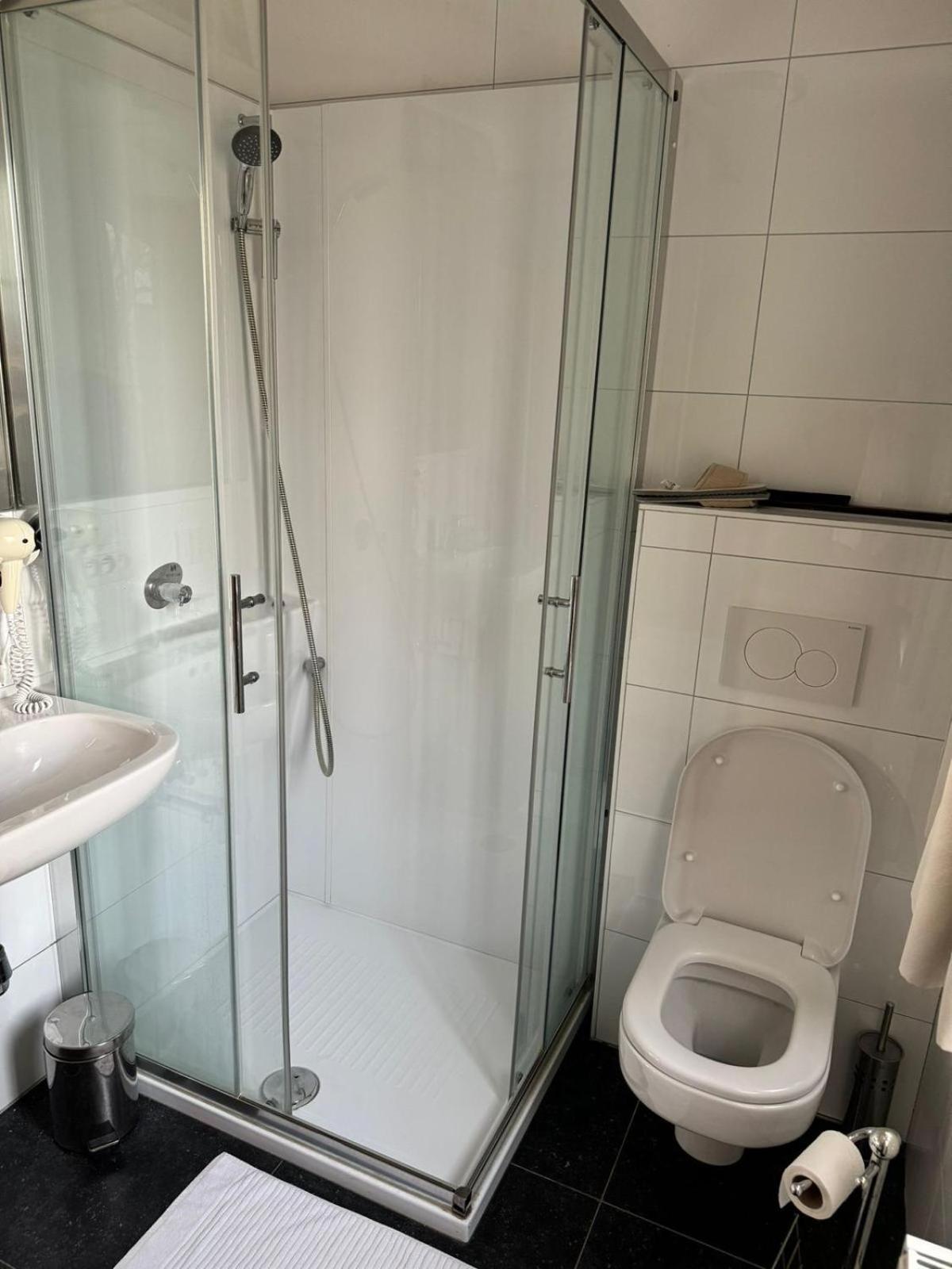 Hotel La Chaumiere Asse Luaran gambar