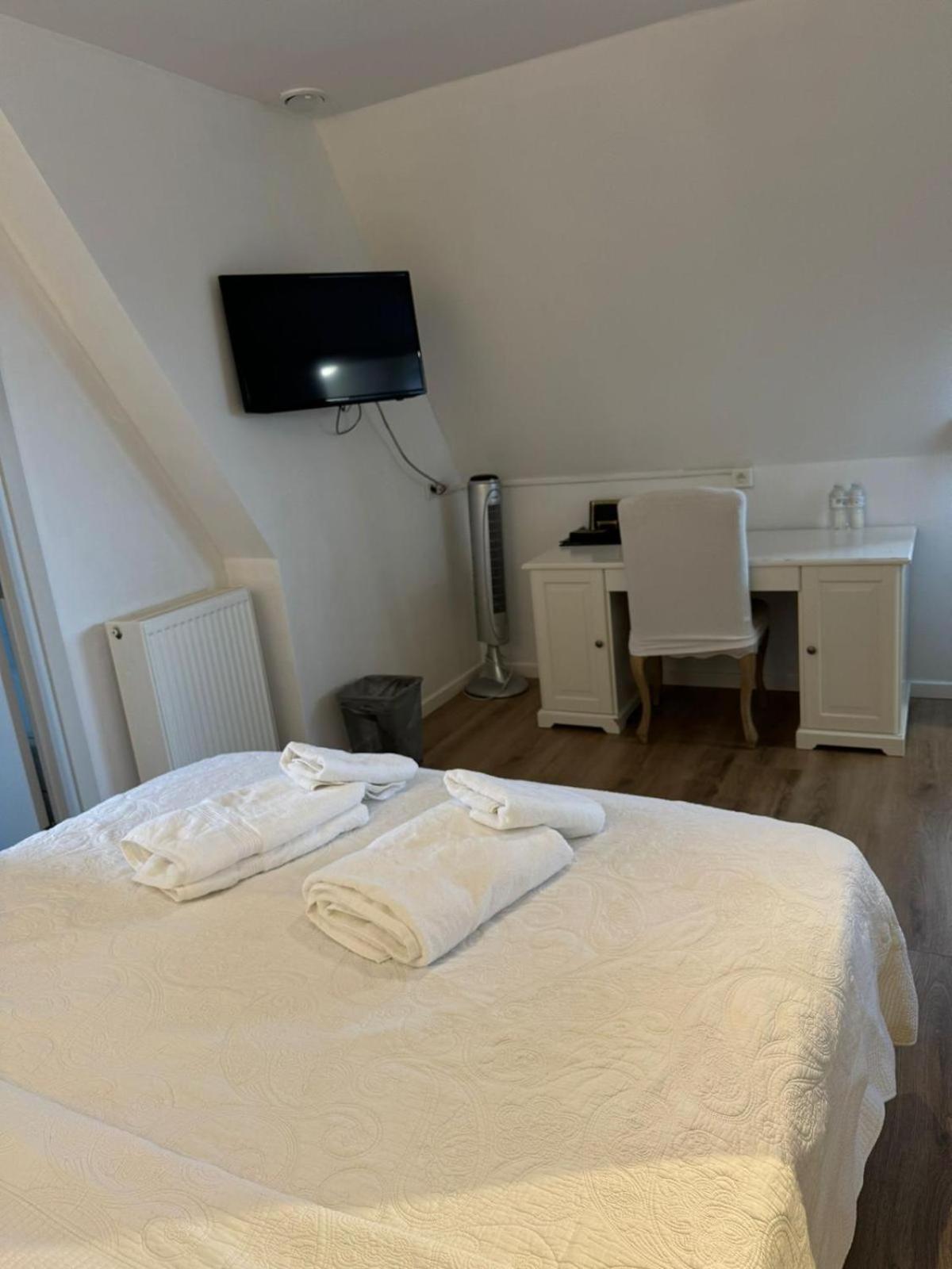 Hotel La Chaumiere Asse Luaran gambar