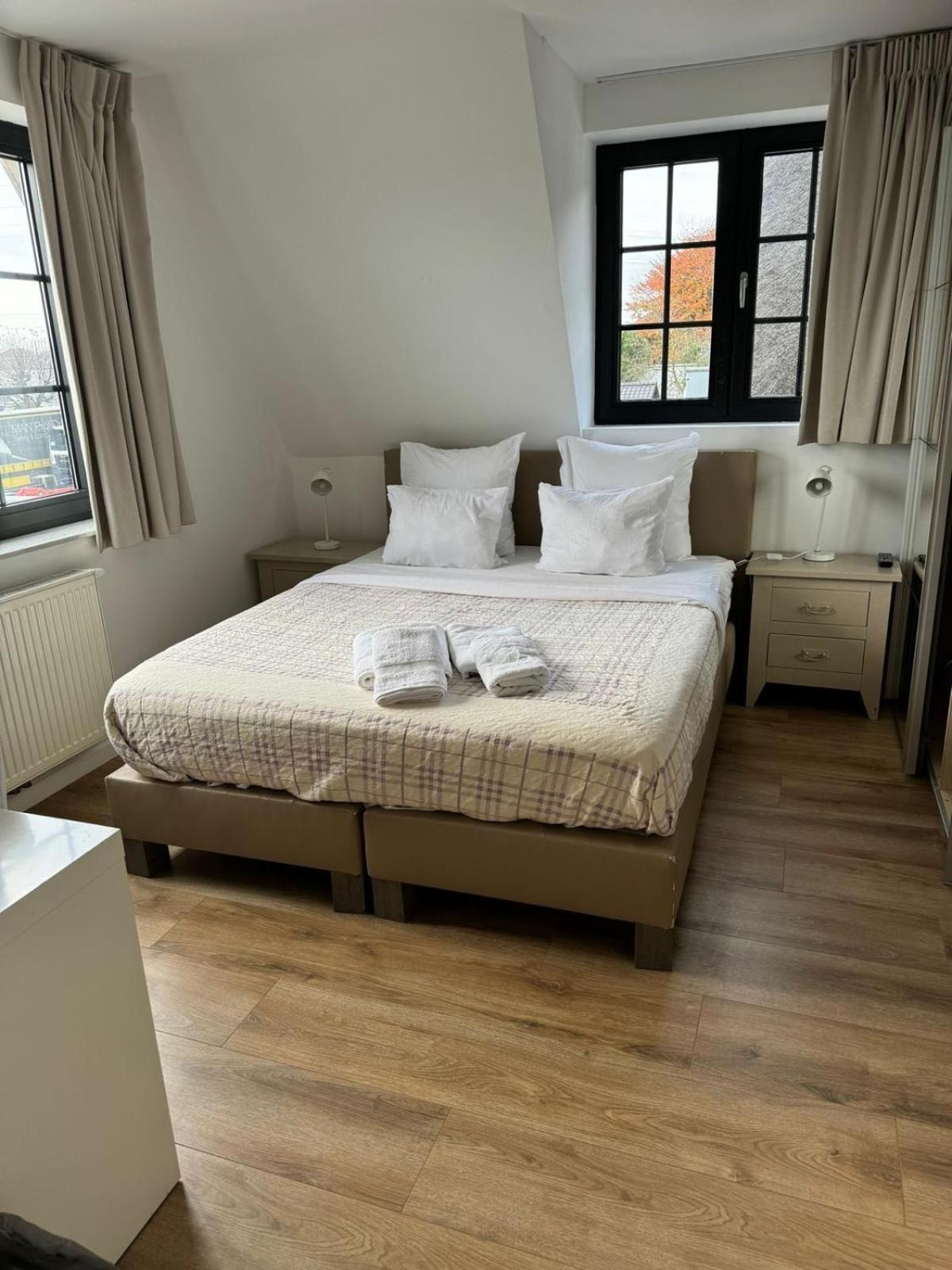 Hotel La Chaumiere Asse Luaran gambar