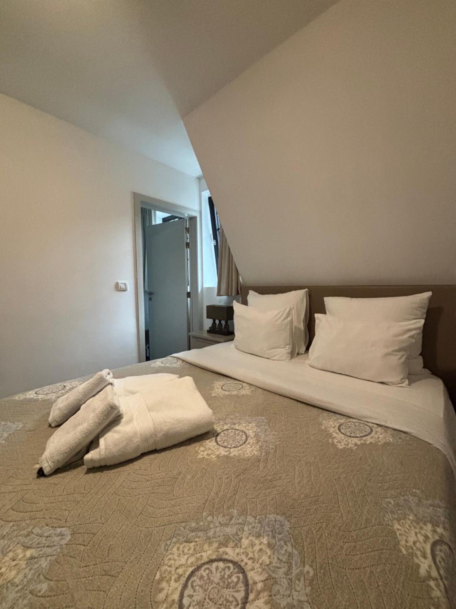 Hotel La Chaumiere Asse Luaran gambar