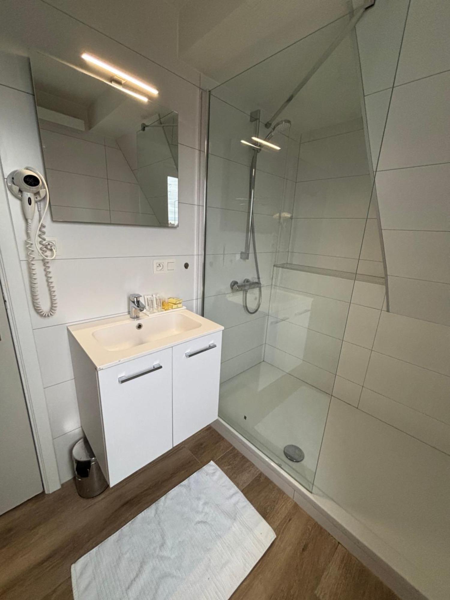 Hotel La Chaumiere Asse Luaran gambar